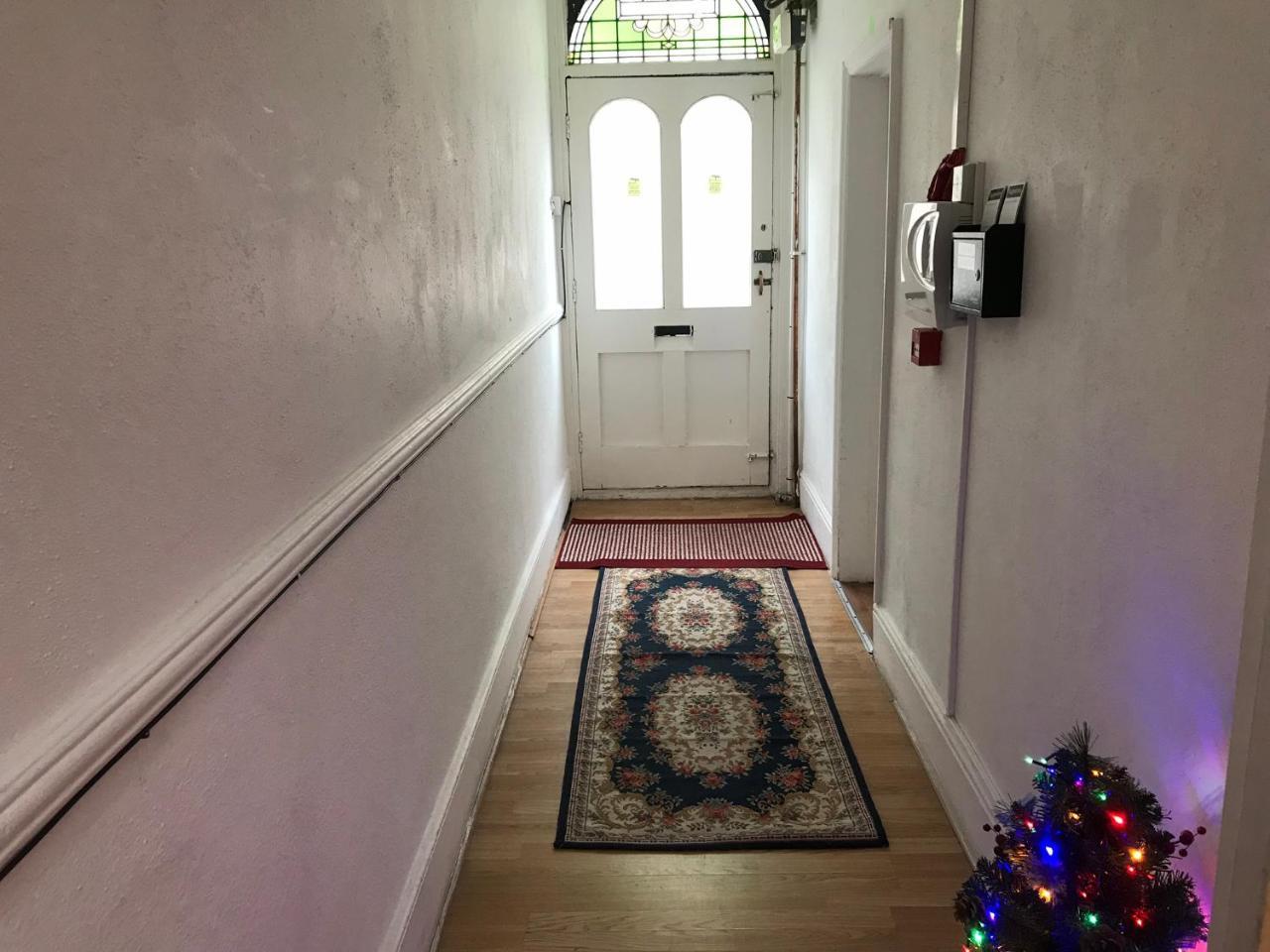 Poplar Guest House Londen Buitenkant foto