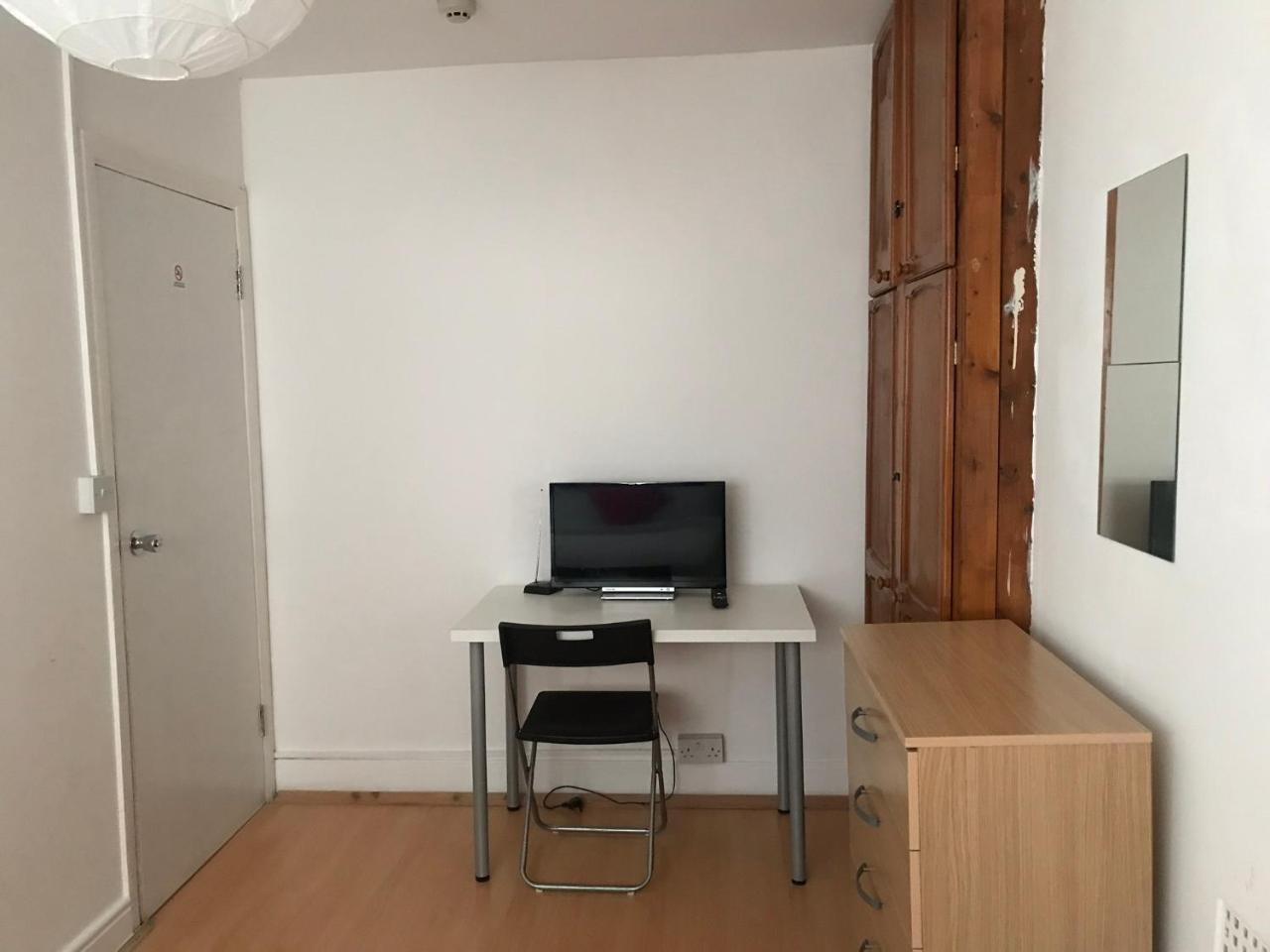 Poplar Guest House Londen Buitenkant foto